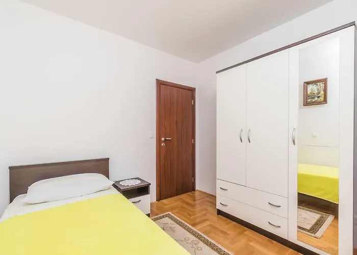 Daire Sea & Island View *